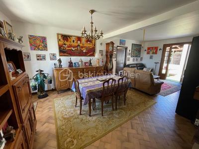 Propriété - 120 m² - 7 pièces