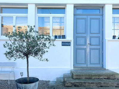 Maison - 292 m² - 9 pièces