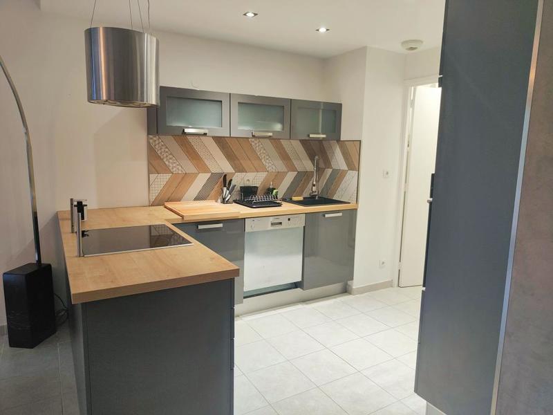 Penthouse - 77 m² - 4 pièces