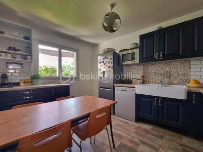 Maison traditionnelle - 80 m² - 5 pièces