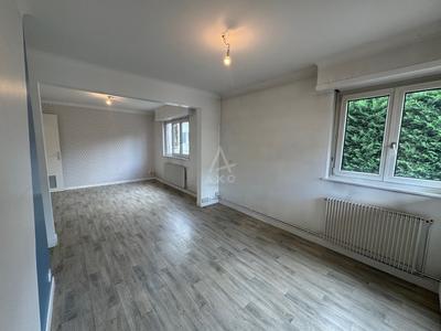 Appartement - 79 m² - 5 pièces