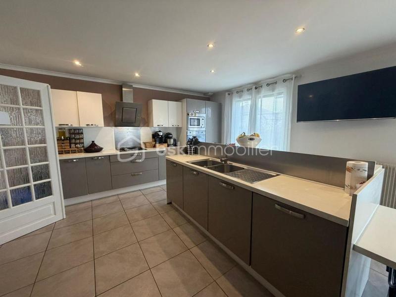 Maison - 120 m² - 5 pièces