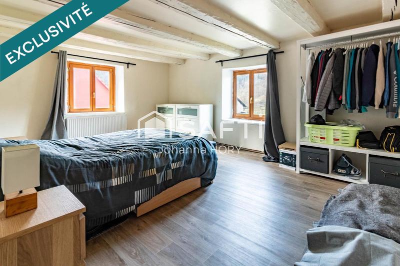 Maison - 216 m² - 10 pièces