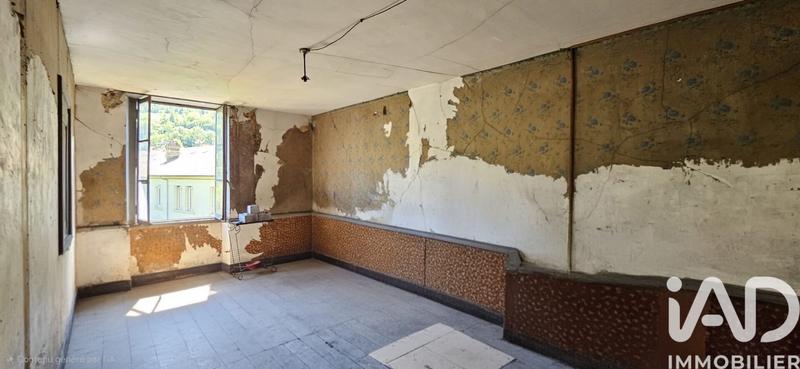 Maison - 174 m² - 8 pièces