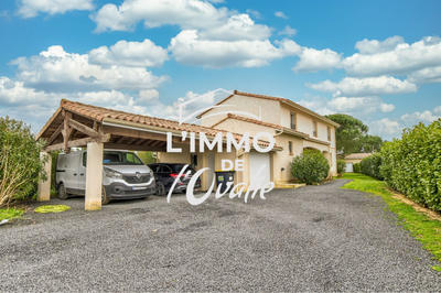 Maison - 210 m² - 6 pièces