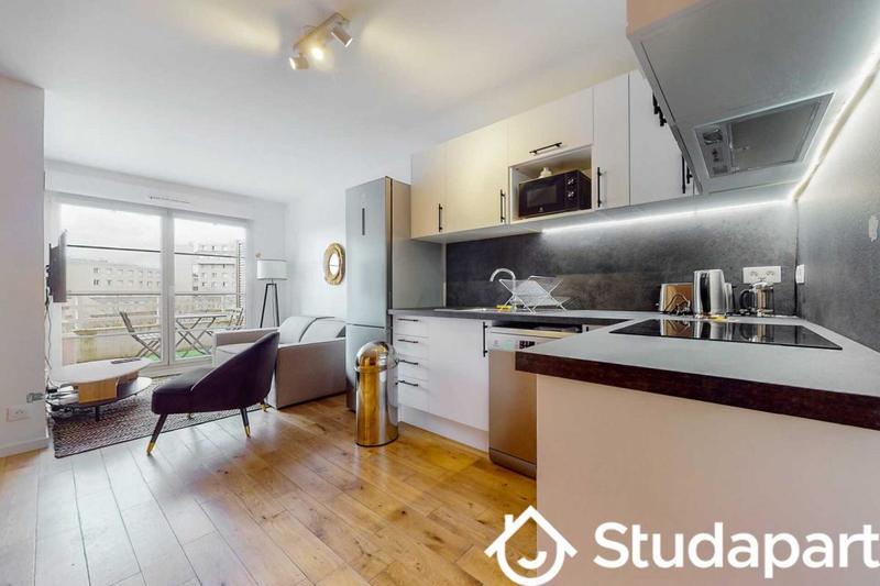 Chambre - 9 m² - 1 pièce