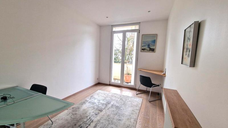 Bureau - 101 m² - 5 pièces