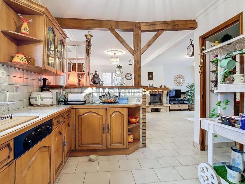 Maison traditionnelle - 112 m² - 6 pièces