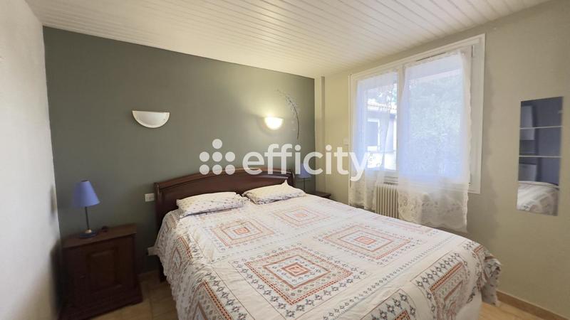 Villa - 140 m² - 5 pièces