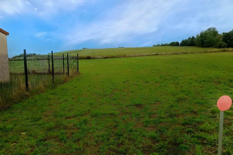 Terrain constructible - 1 450 m²