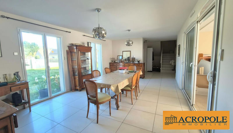 Maison contemporaine - 300 m² - 8 pièces