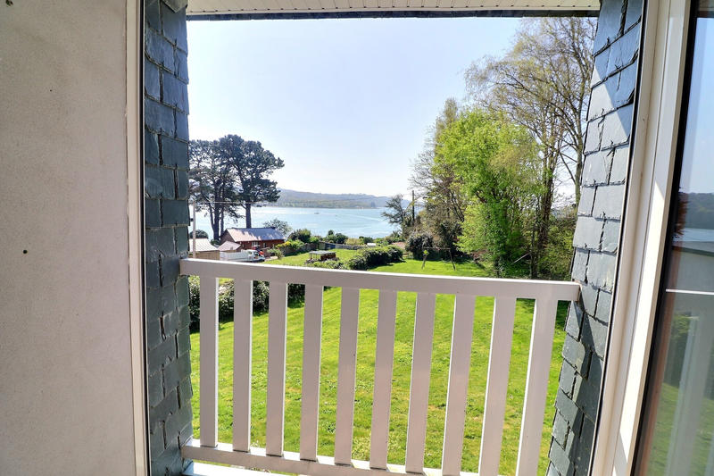 Propriété - 220 m² - 8 pièces