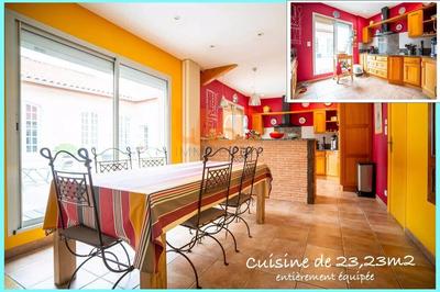 Maison de village - 245 m² - 7 pièces