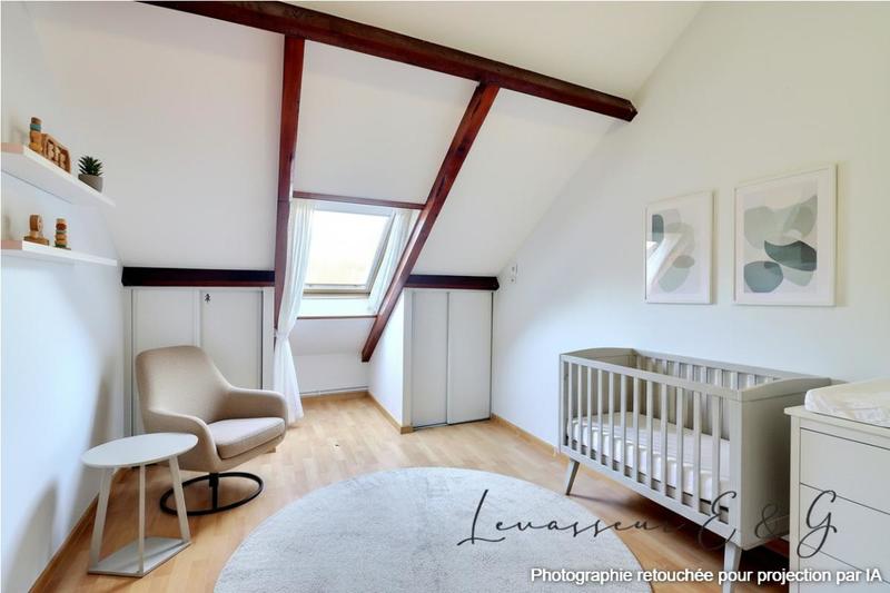 Maison - 161 m² - 7 pièces