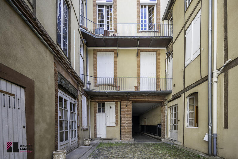 Appartement - 168 m² - 5 pièces