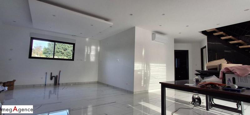 Maison - 115 m² - 4 pièces