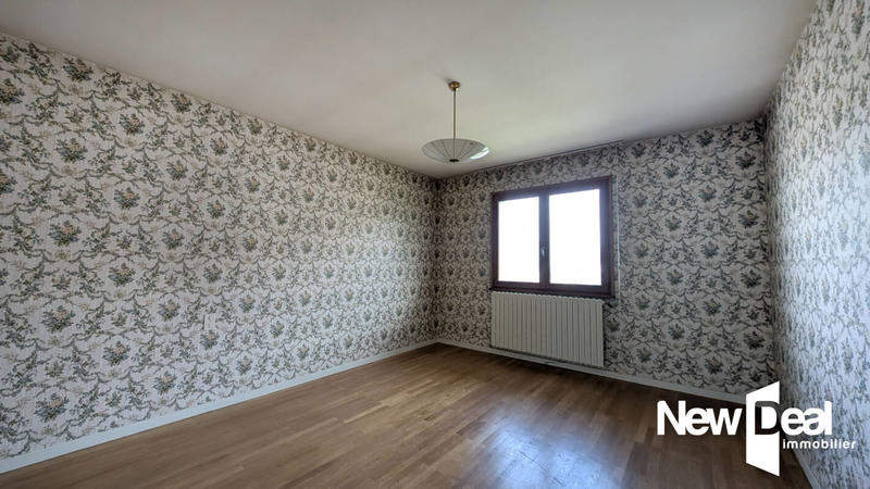 Maison - 206 m² - 9 pièces