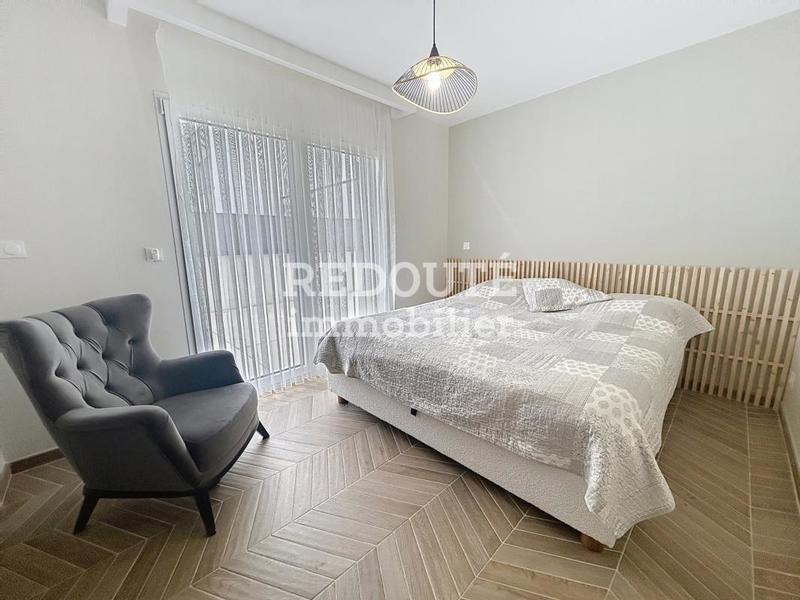 Maison - 187 m² - 7 pièces