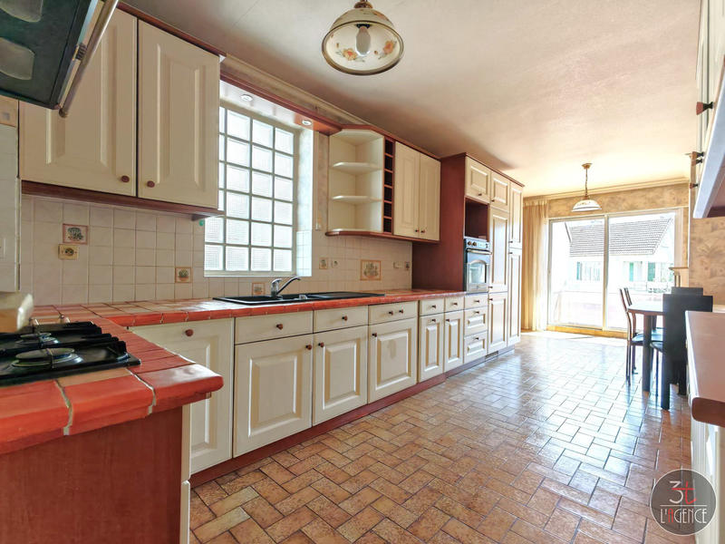 Appartement - 126 m² - 5 pièces