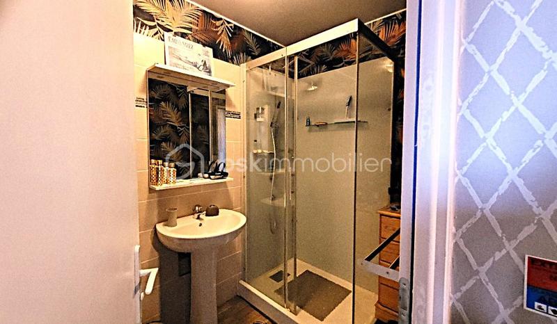 Propriété - 283 m² - 13 pièces