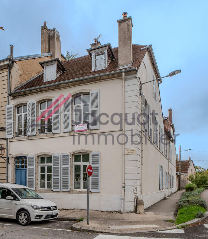 Appartement - 102 m² - 4 pièces