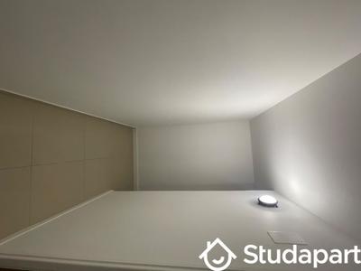 Chambre - 11 m² - 1 pièce