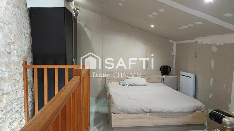 Maison - 300 m² - 12 pièces