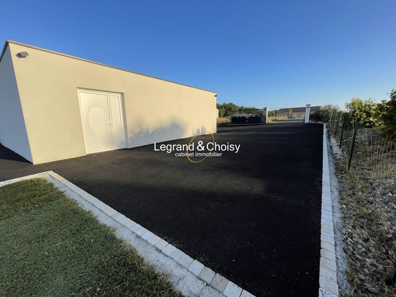 Villa - 181 m² - 6 pièces