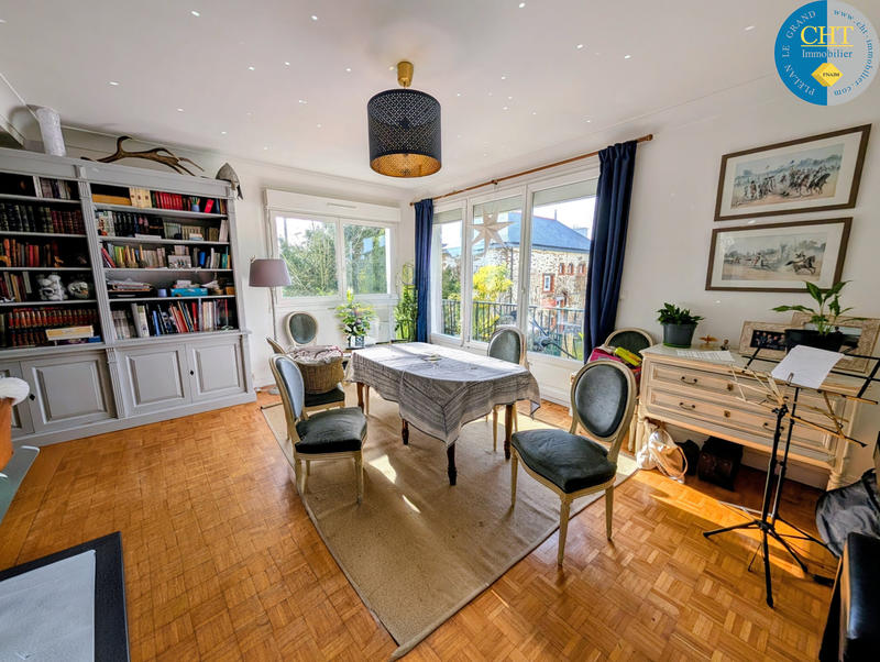 Maison - 143 m² - 7 pièces