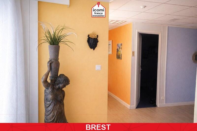 Local d'activité / Entrepôt - 150 m² - 7 pièces