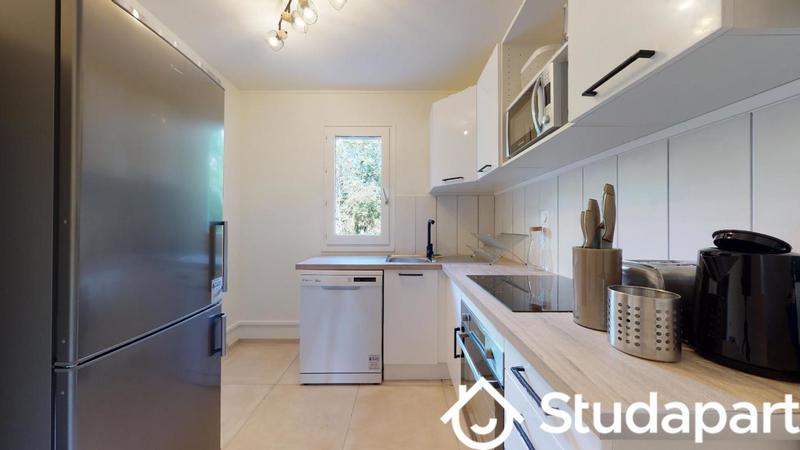 Chambre - 13 m² - 1 pièce