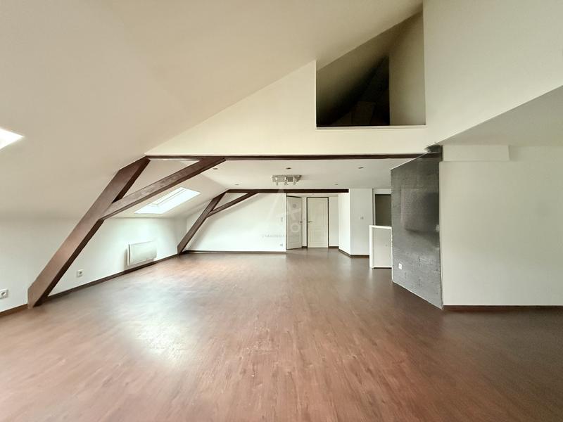 Appartement - 96 m² - 4 pièces