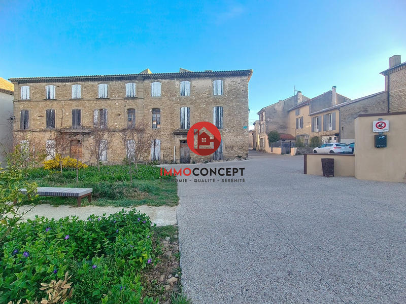 Maison - 445 m² - 18 pièces