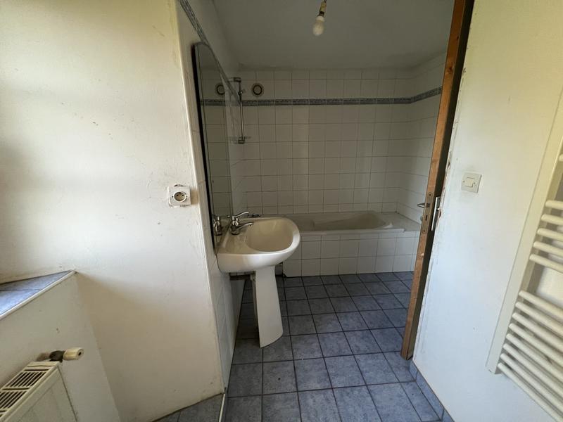 Maison - 213 m² - 8 pièces