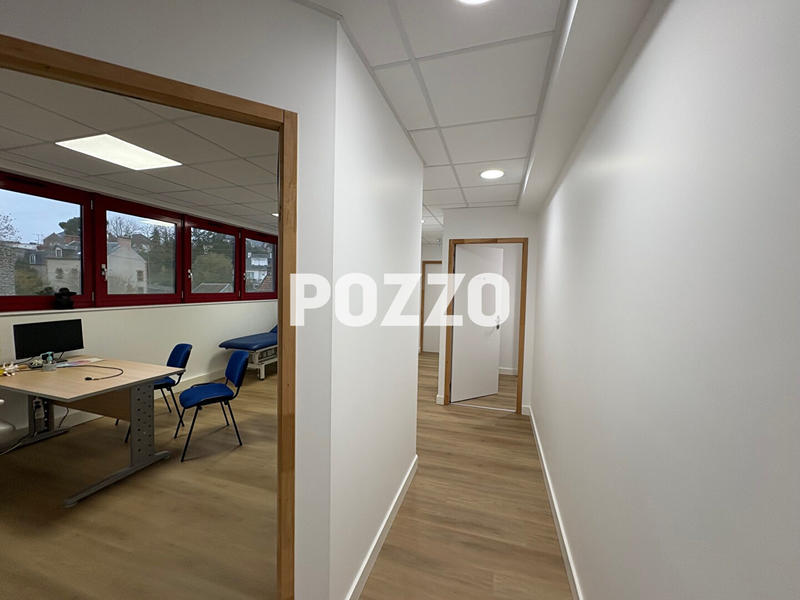 Bureau - 112 m² - 6 pièces