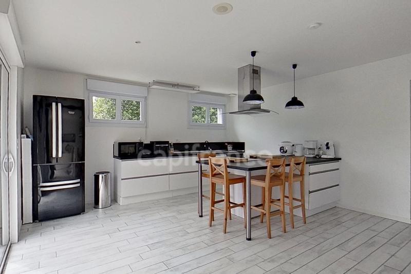 Maison - 156 m² - 6 pièces