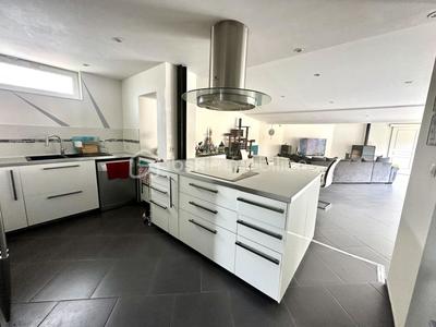 Maison - 127 m² - 5 pièces