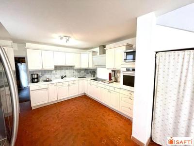 Maison - 194 m² - 5 pièces