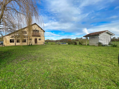 Maison - 200 m² - 8 pièces