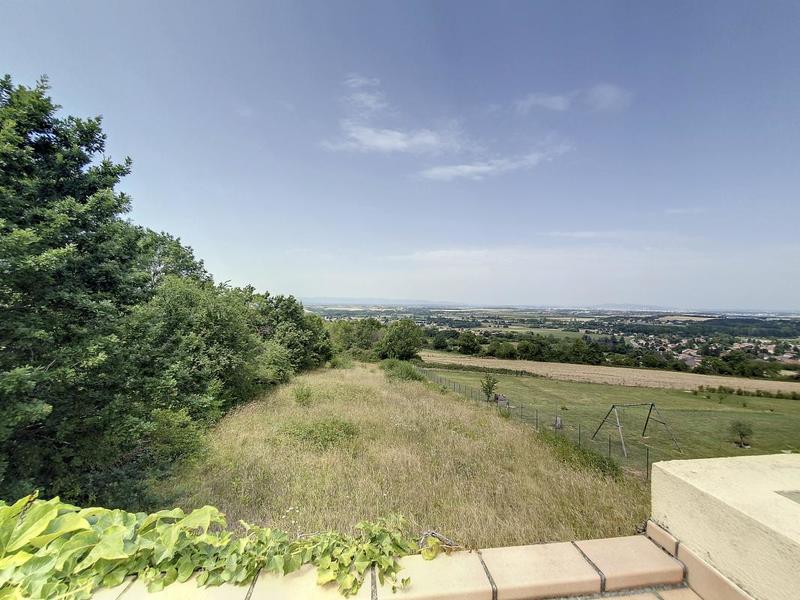 Maison - 260 m² - 8 pièces