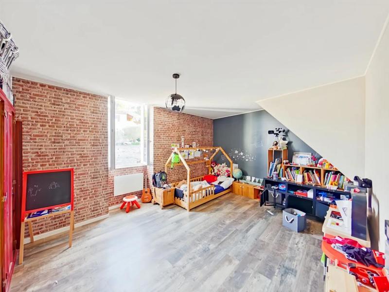 Maison - 198 m² - 5 pièces