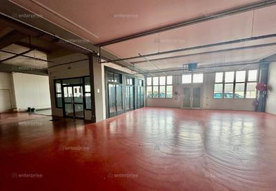 Local commercial - 892 m²