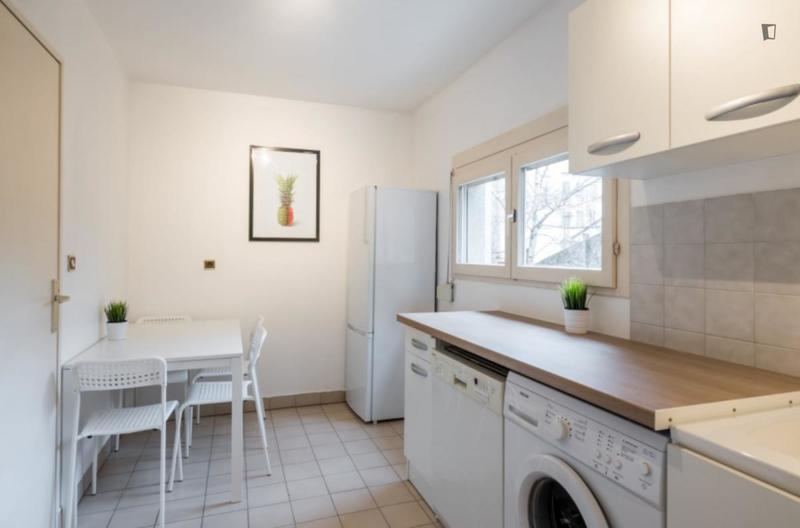 Chambre - 10 m² - 4 pièces