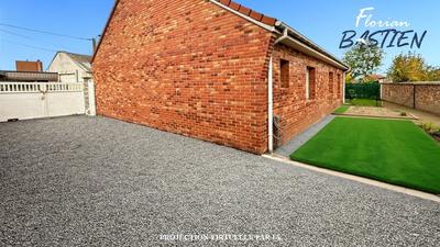 Maison - 93 m² - 5 pièces