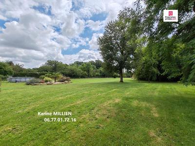 Maison - 325 m² - 10 pièces