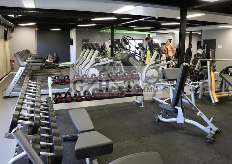 Local commercial - 660 m²