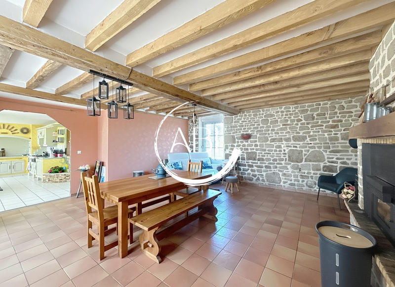 Maison - 150 m² - 6 pièces