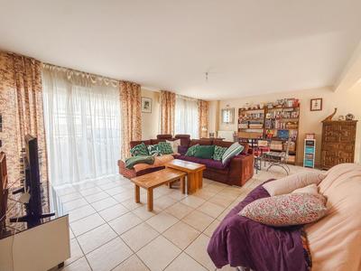 Maison - 184 m² - 8 pièces