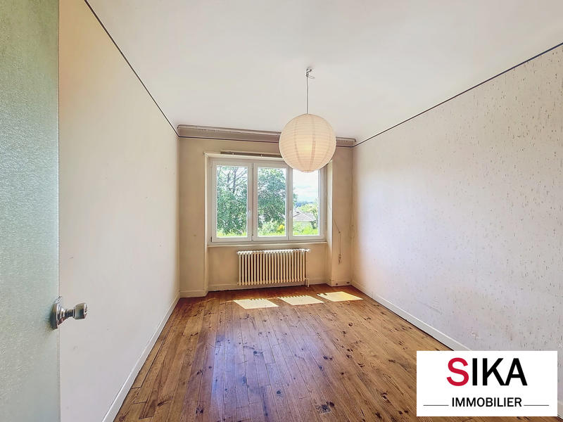 Maison - 198 m² - 8 pièces