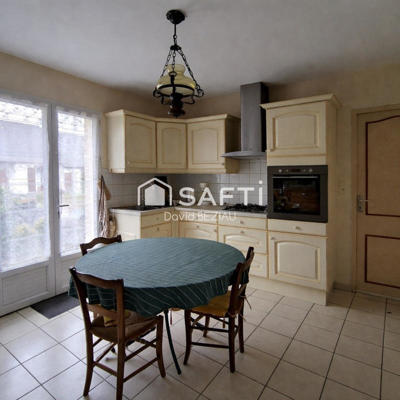 Maison - 90 m² - 5 pièces